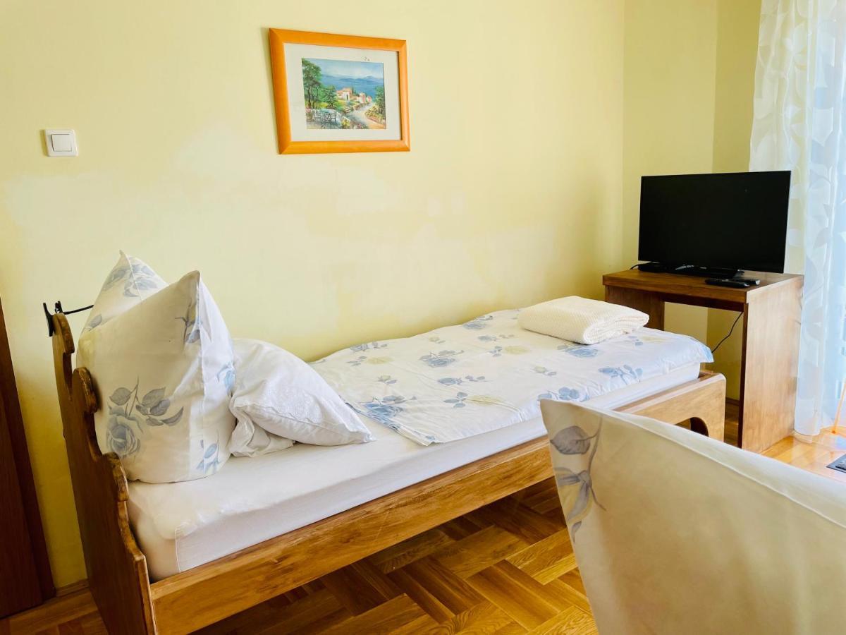 Apartment Mandarina ドゥギ・ラット エクステリア 写真