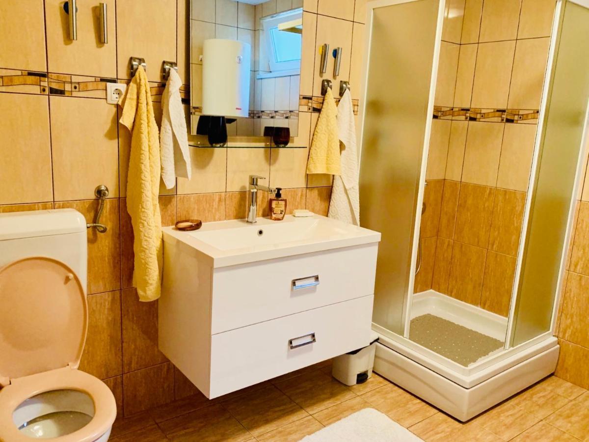 Apartment Mandarina ドゥギ・ラット エクステリア 写真