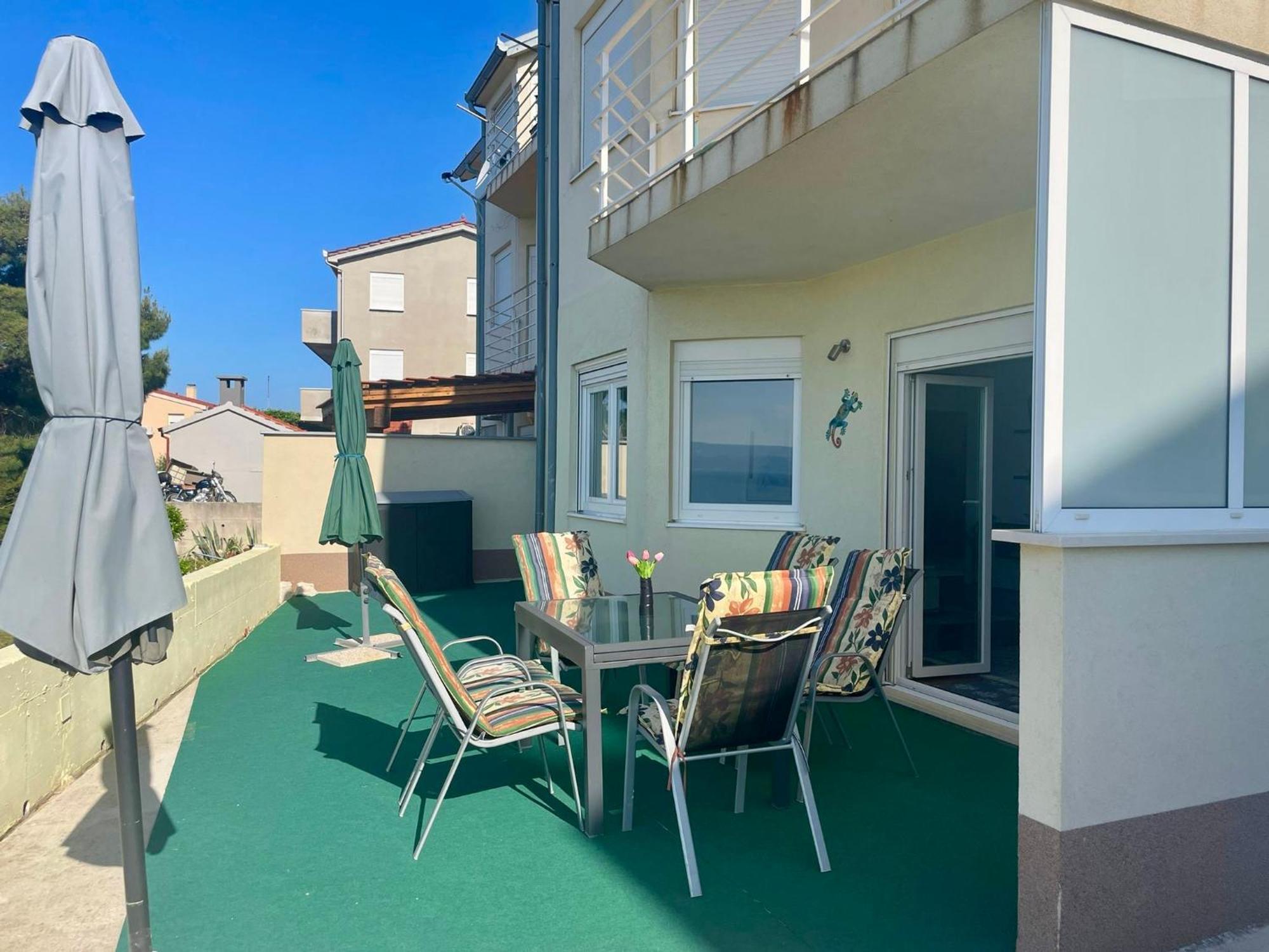 Apartment Mandarina ドゥギ・ラット エクステリア 写真